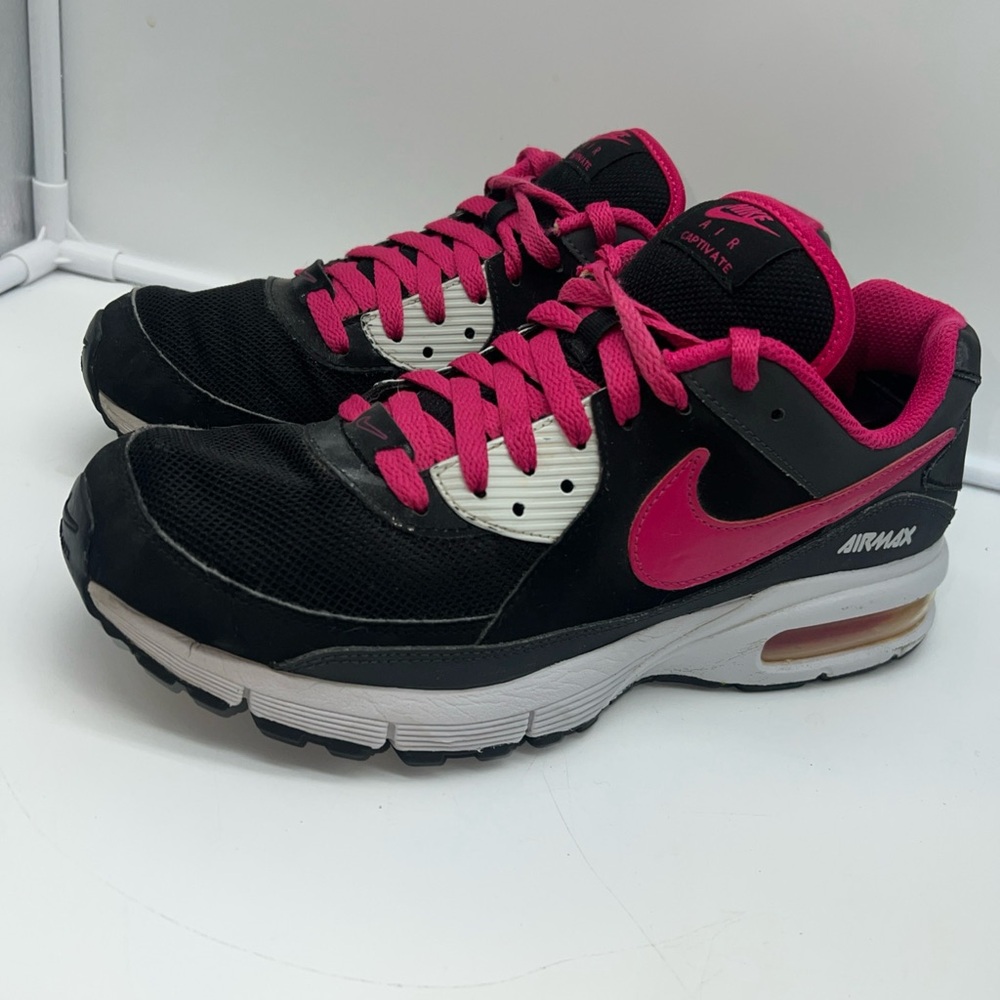 Women’s Nike Airmax Size 9.5 Air Activate Black Hot Pink 558627-060